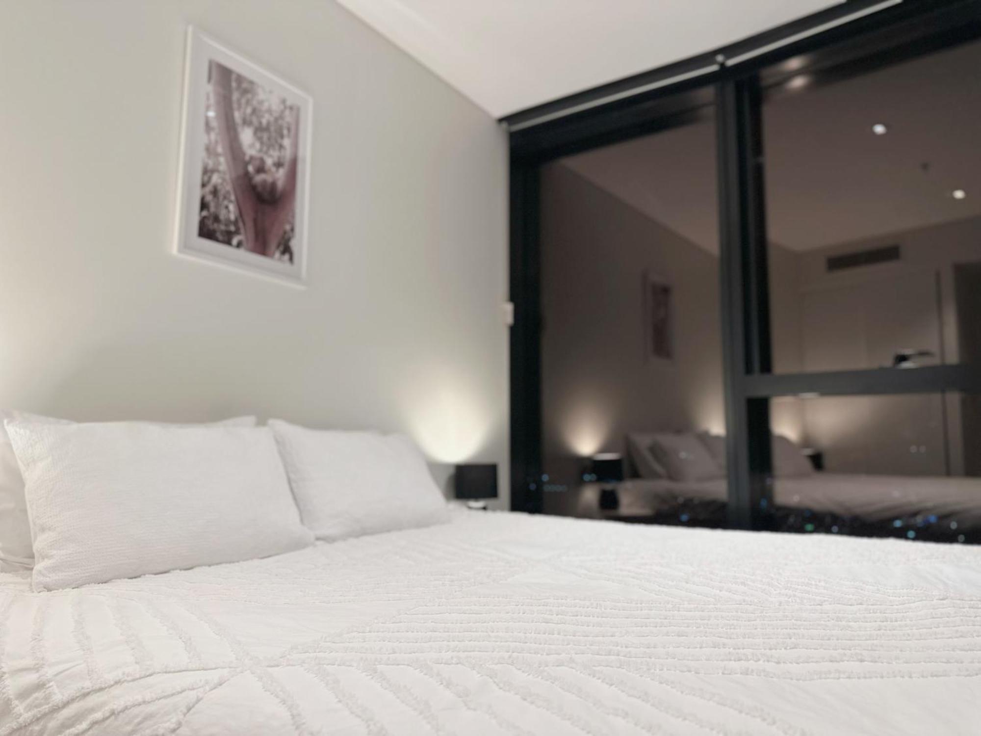 Skyline Serenity Retreat 2 Kingbedsapt Freeparking Apartment *